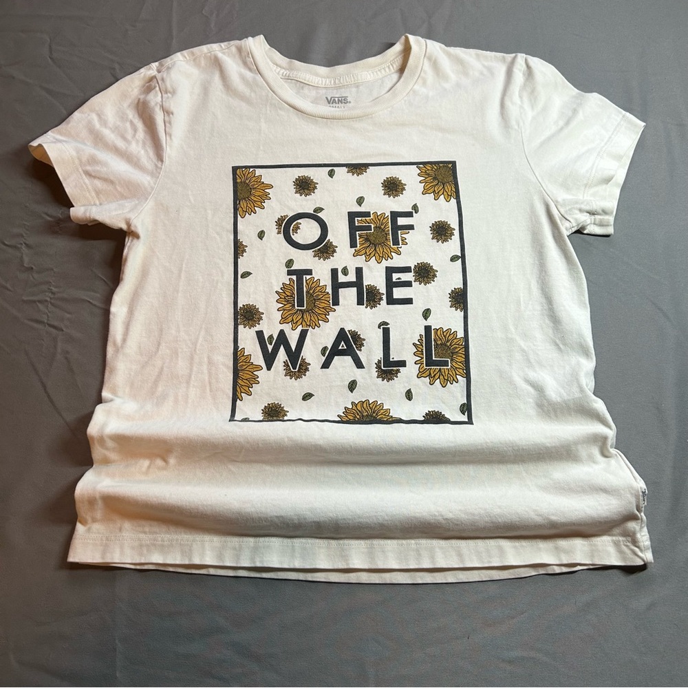 VANS Off The Wall Graphic Women’s SZ Small Short Sleeve T White With Sun Flowers